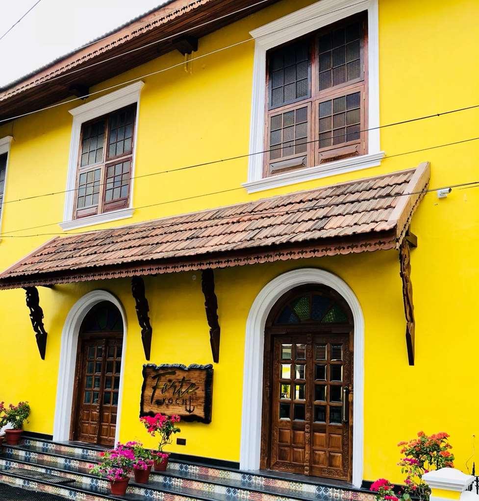 Forte Kochi Екстер'єр фото